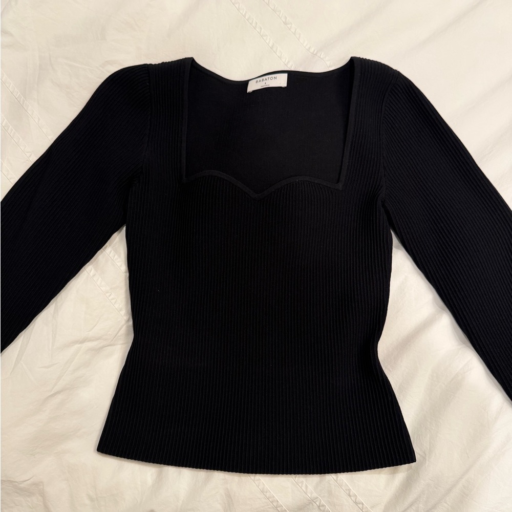 Aritzia Top